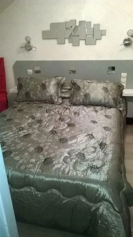 Studio Douillet Tout Confort Bagneres-de-Luchon Apartment