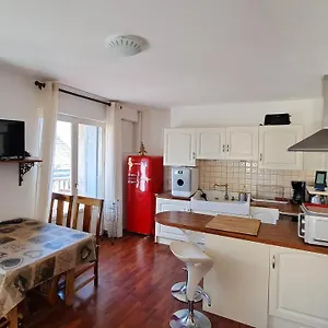 Appartement T3 Duplex Calme Et Charmant, Bagnères-de-Luchon